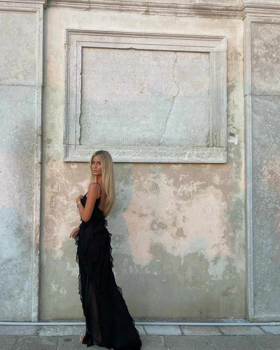 Zara – Abito lungo con volant a balze