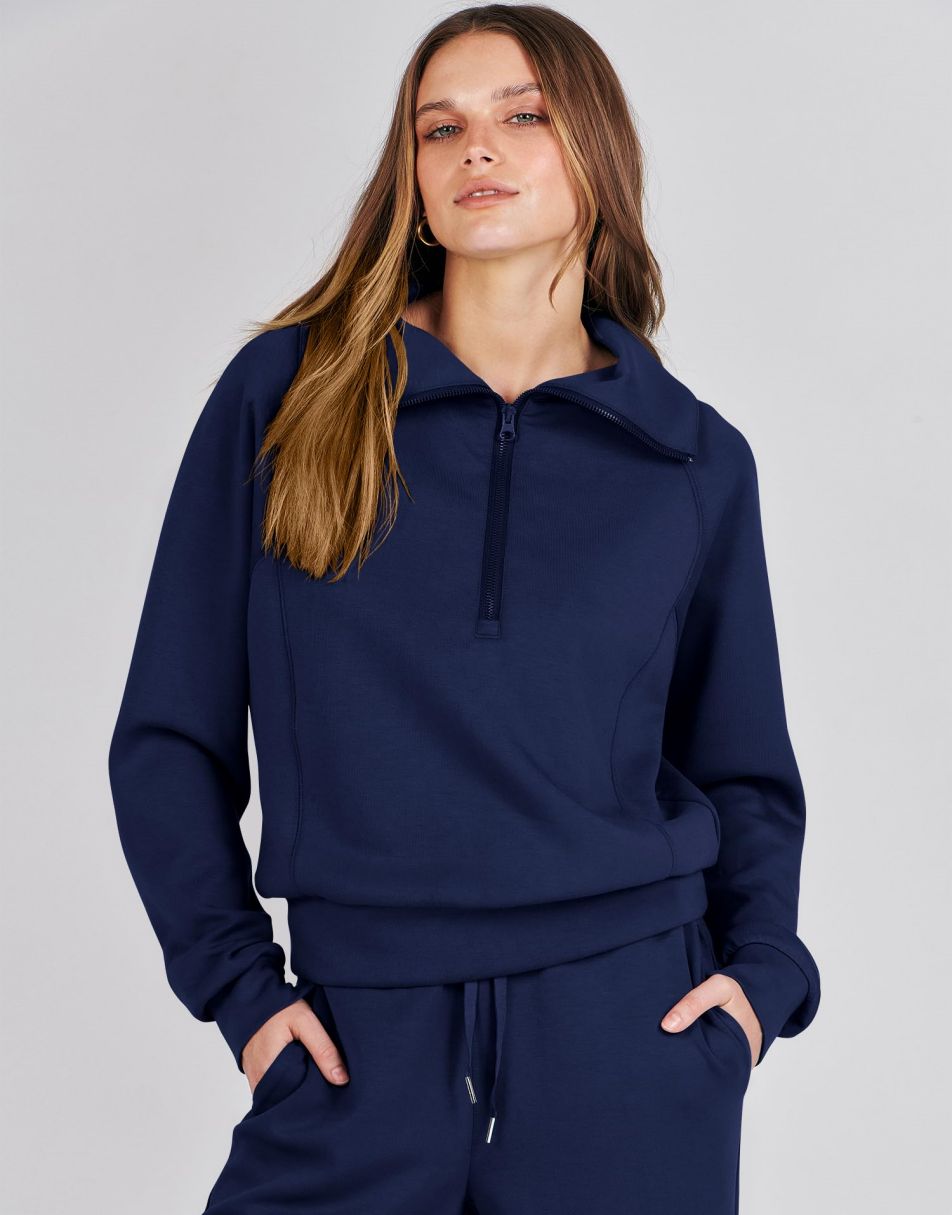 Completo lounge di lusso con mezza zip