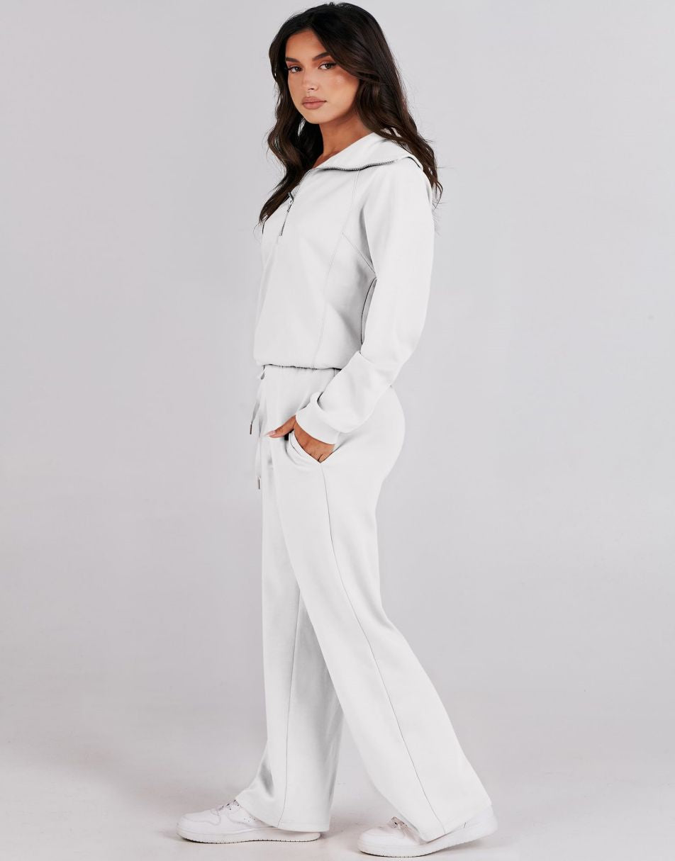 Completo lounge di lusso con mezza zip