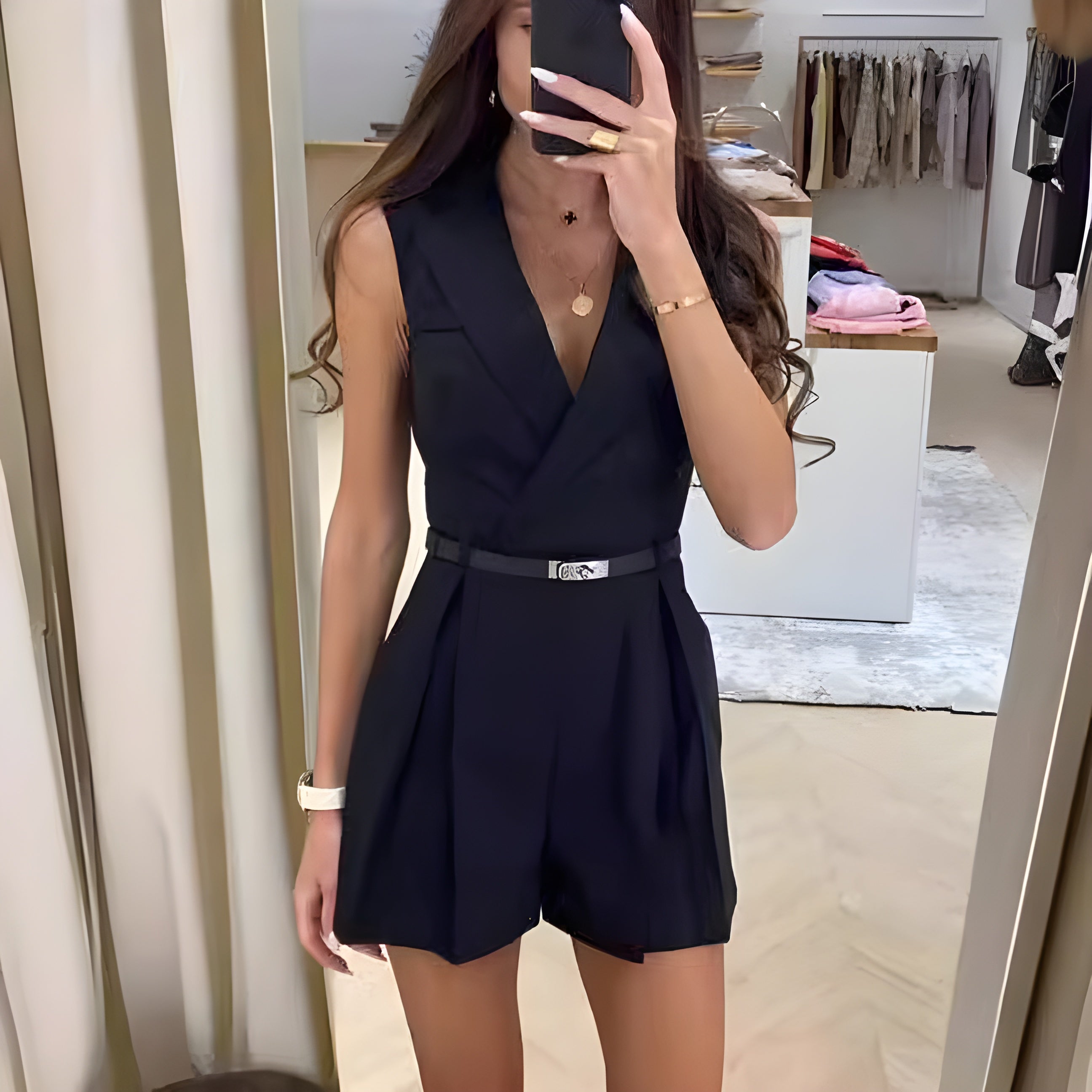 Tuta elegante senza maniche
