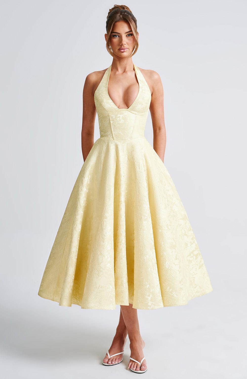 Gisella – Vintage Bow Halter Dress