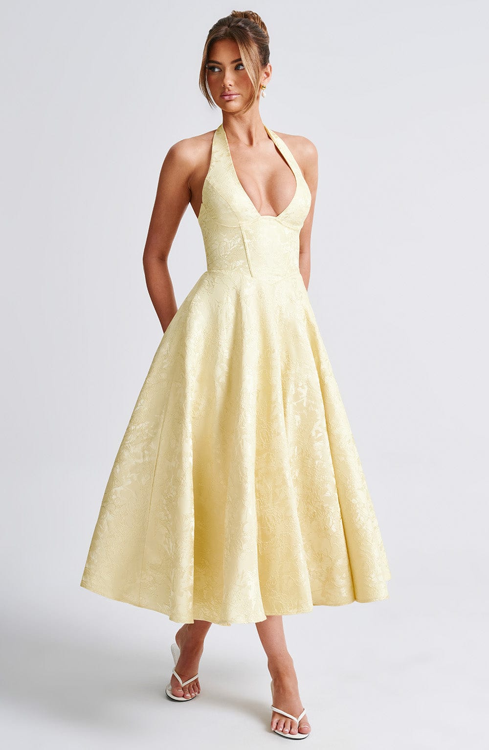 Gisella – Vintage Bow Halter Dress