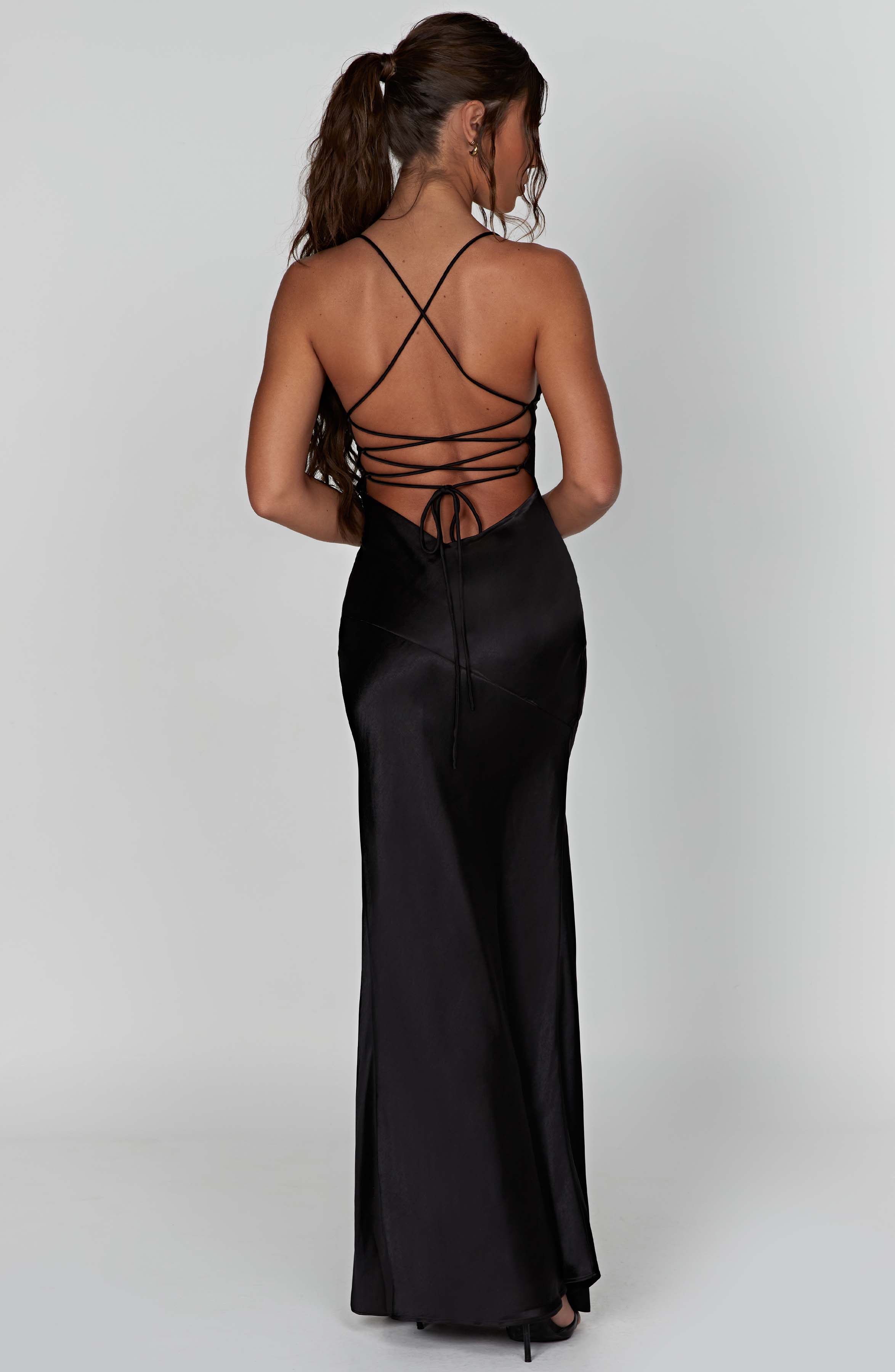 Lucrezia – Maxi senza schienale con spalline annodabili