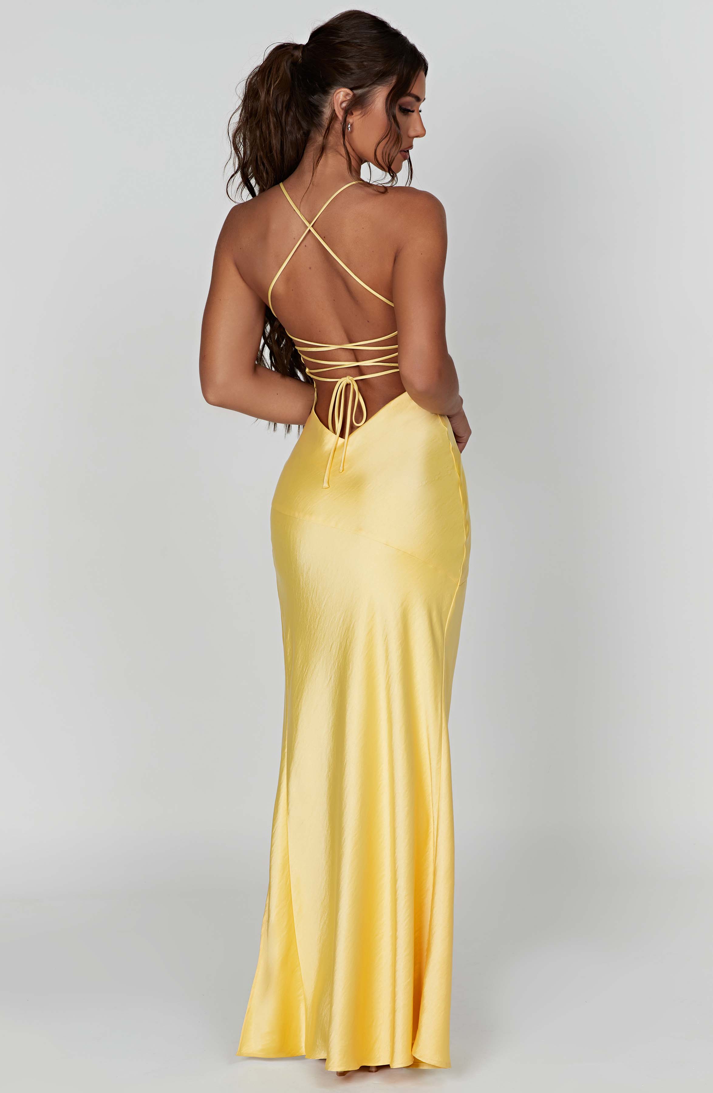 Lucrezia – Maxi senza schienale con spalline annodabili