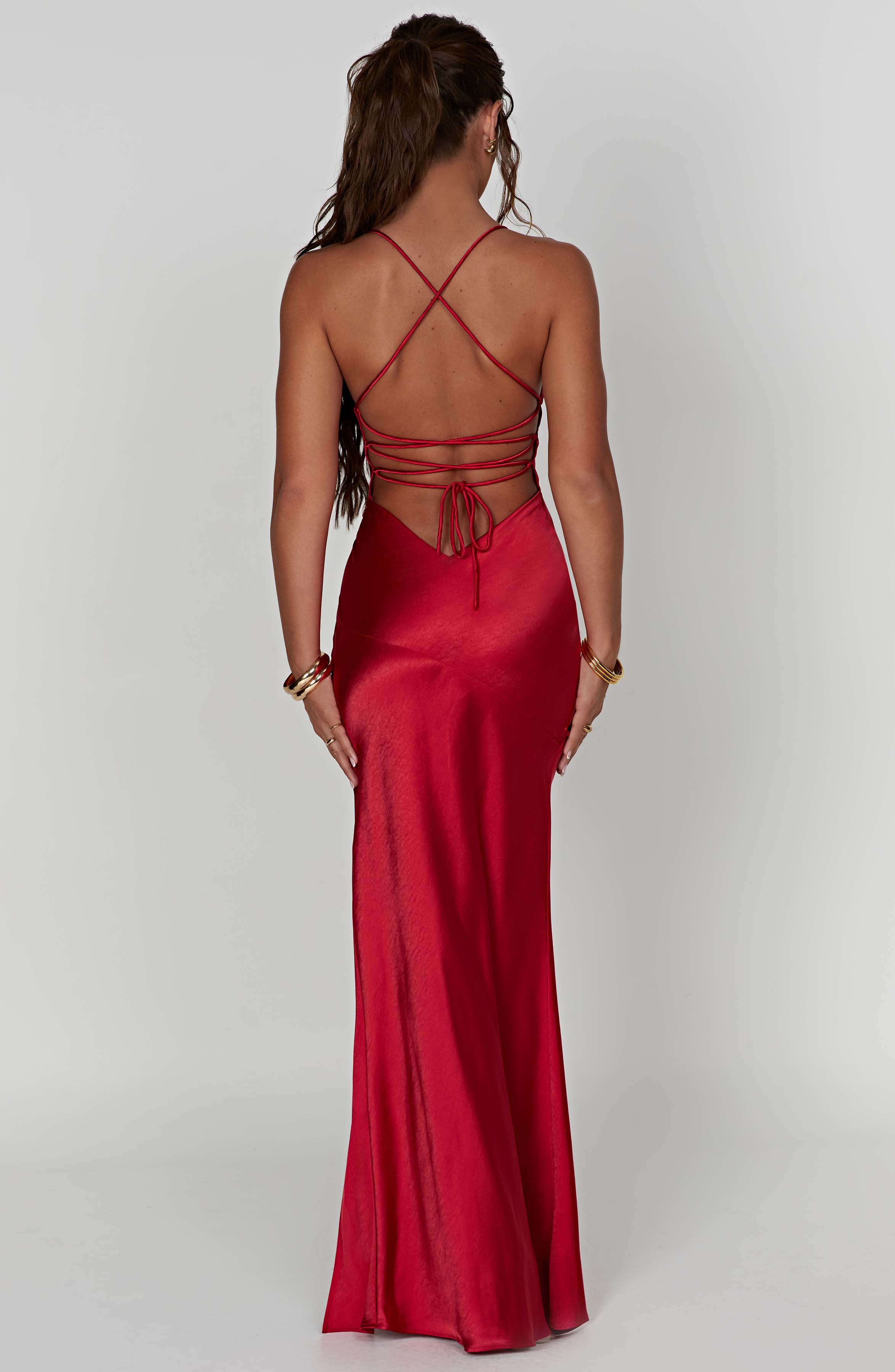 Lucrezia – Maxi senza schienale con spalline annodabili