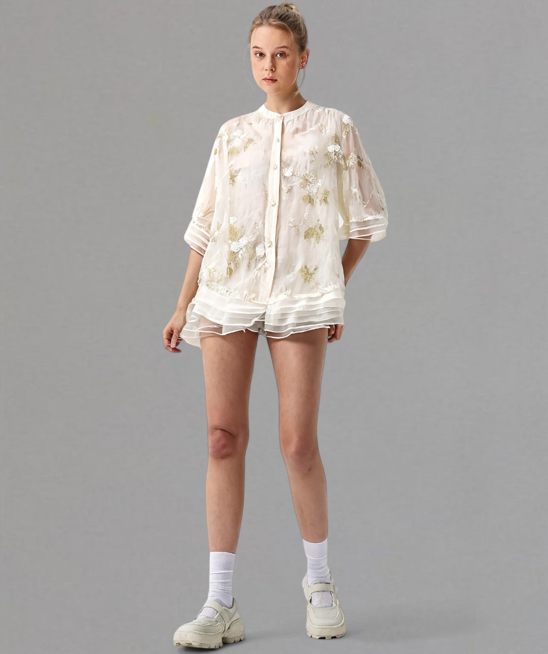 Sophie – Blusa in misto cotone con ricami floreali