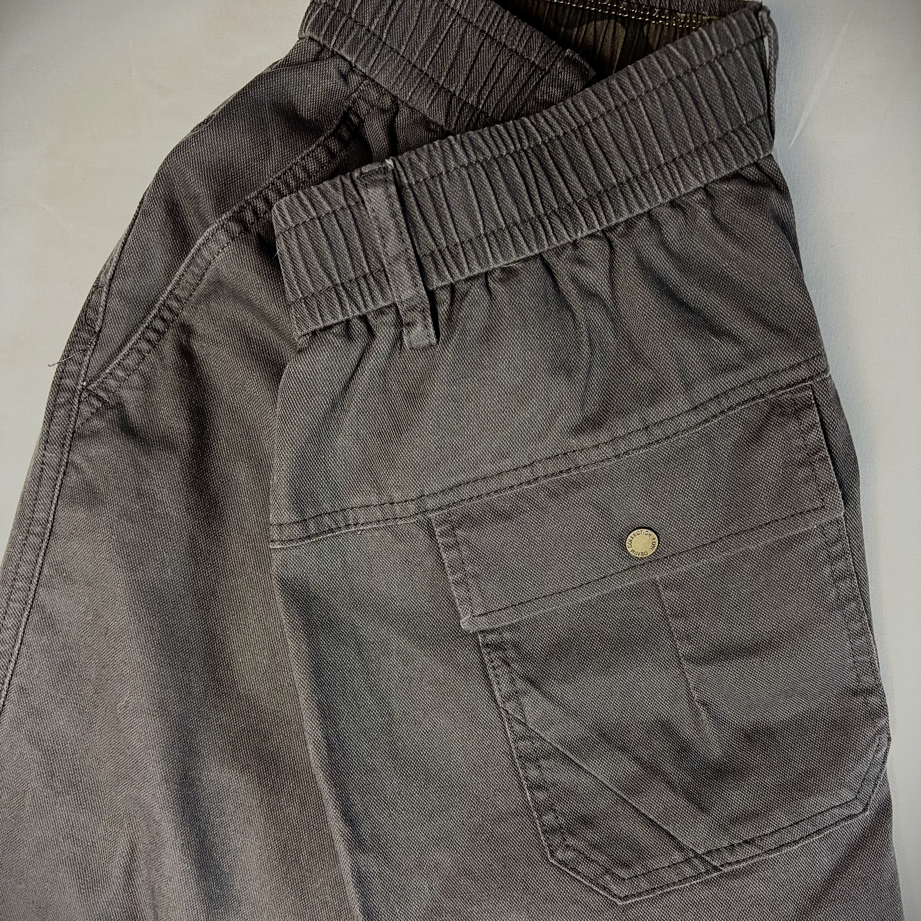 Brennan – Pantaloni in cotone a vestibilità comoda moderna