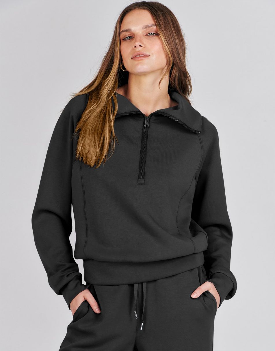 Completo lounge di lusso con mezza zip