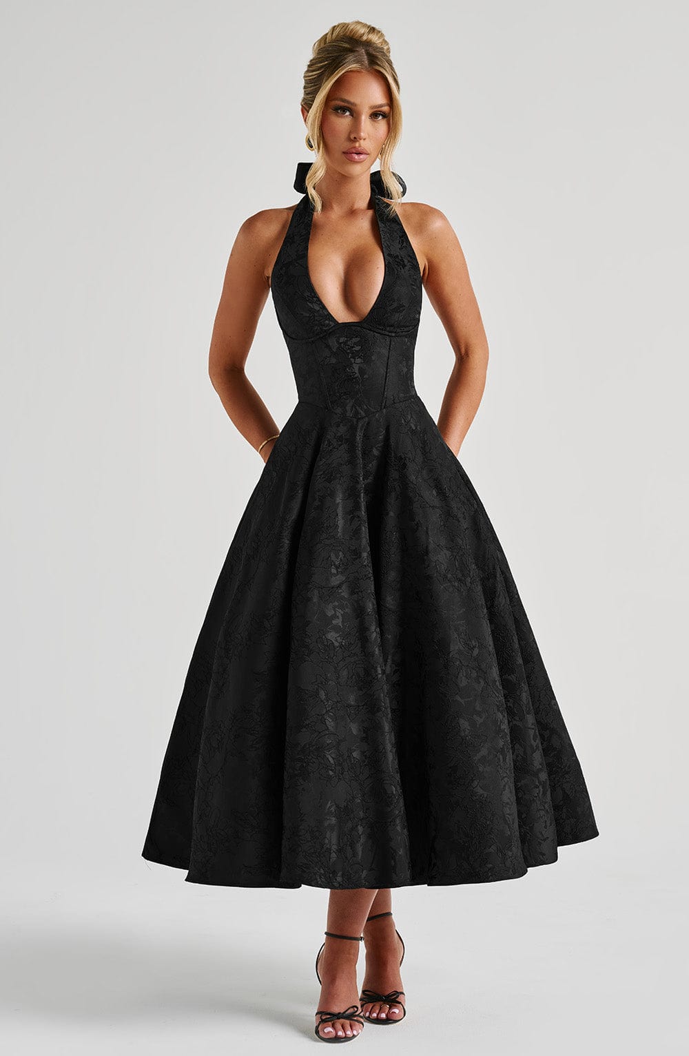 Gisella – Abito vintage con fiocco e allacciatura all’americana