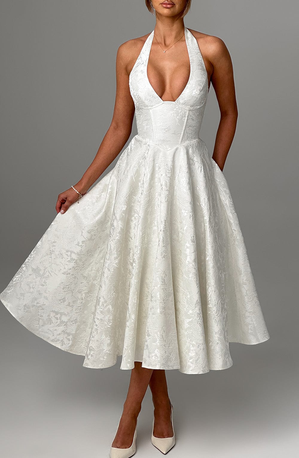 Gisella – Abito vintage con fiocco e allacciatura all’americana