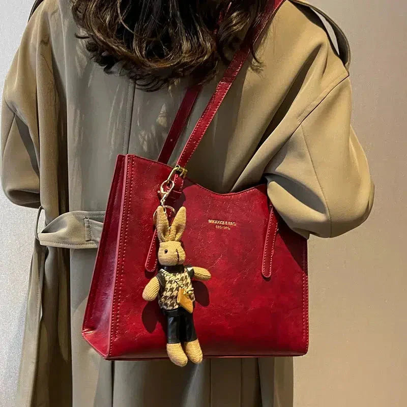 Mira – Borsa Vegana di Lusso con Ciondolo Coniglio in OMAGGIO